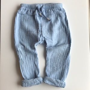 Lightweight blue pants